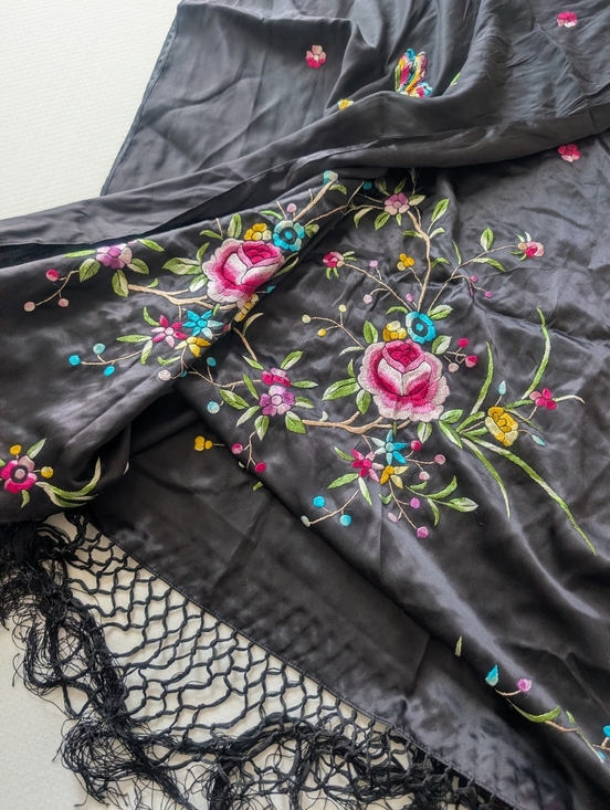 Accessories - Embroidered Floral Scarf Shawl Black 100% Silk Tassel Women's Accessory